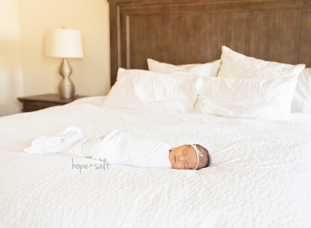 waterdown lifestyle newborn photographer - in home family session for baby girl E